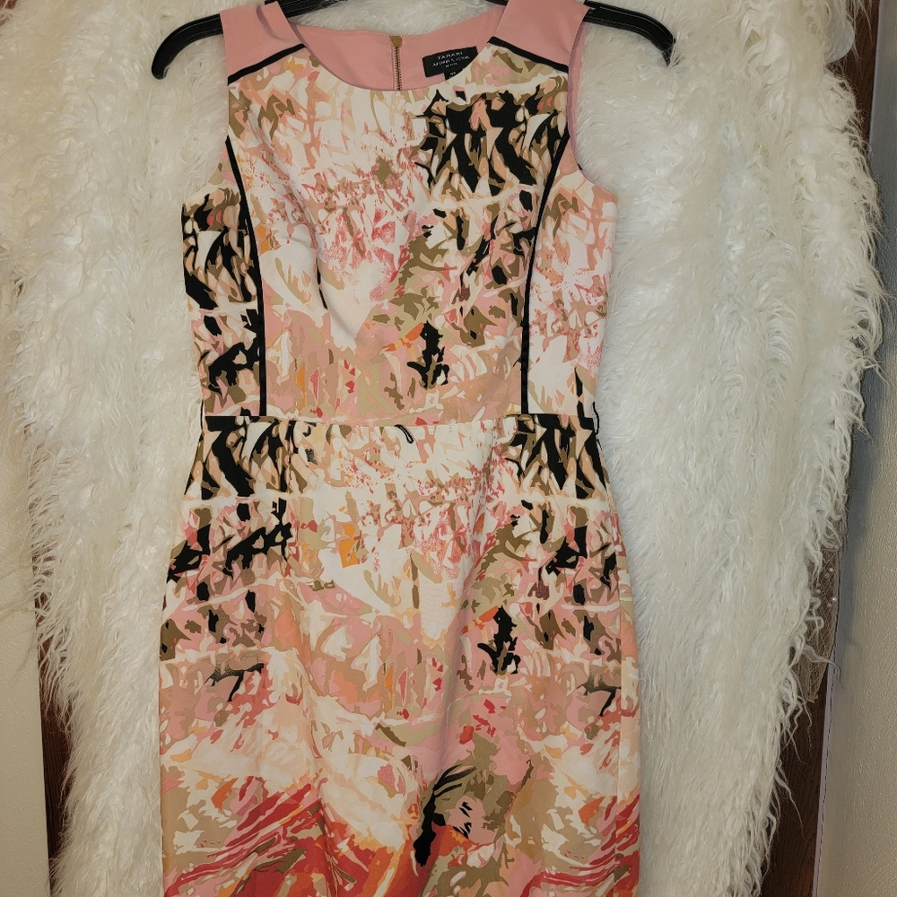 Spring Floral Tahari Back Color Block Dress w/exposed zipper and middle slit